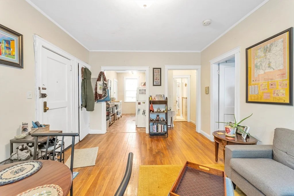 179 Kent, Longwood