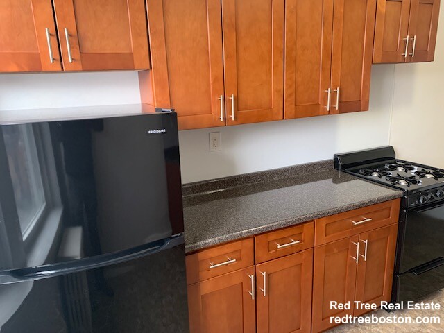 1800 Commonwealth Ave, Brighton