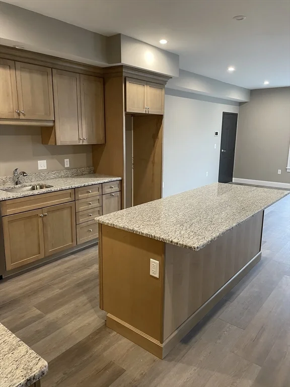 1 Brattle St, North Worcester