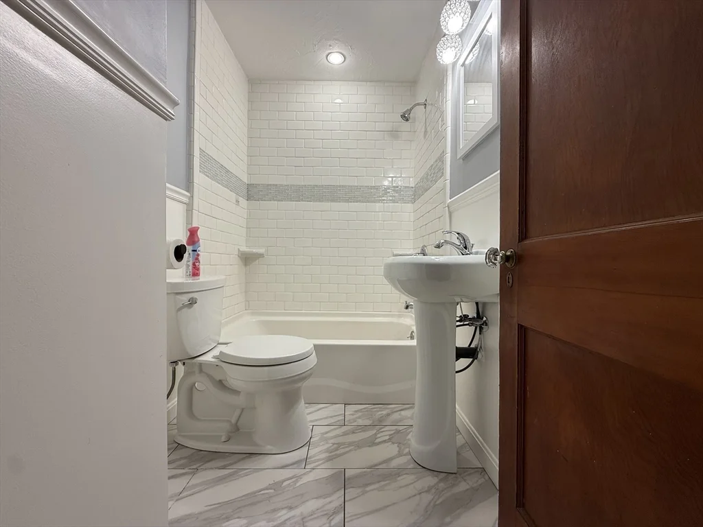 58 Oxford St N, Auburn