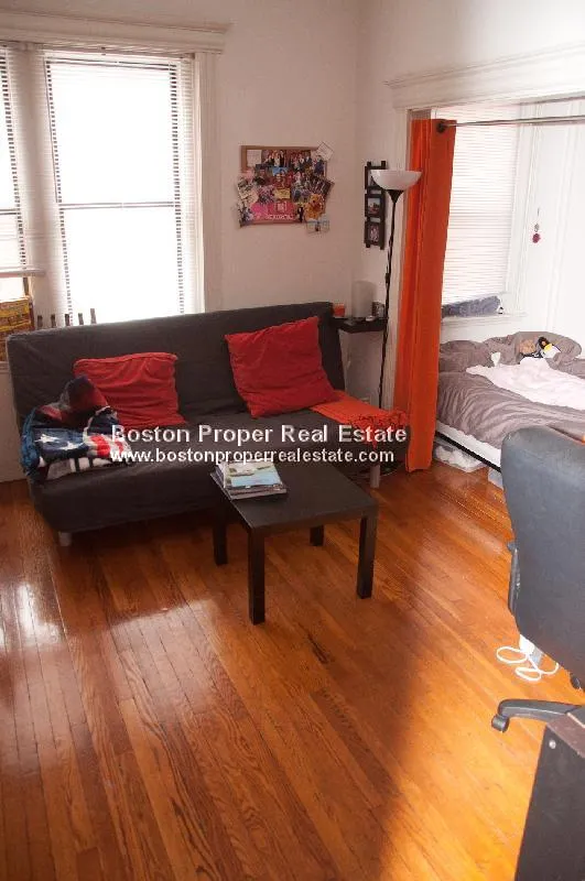 1111 Boylston St, Fenway