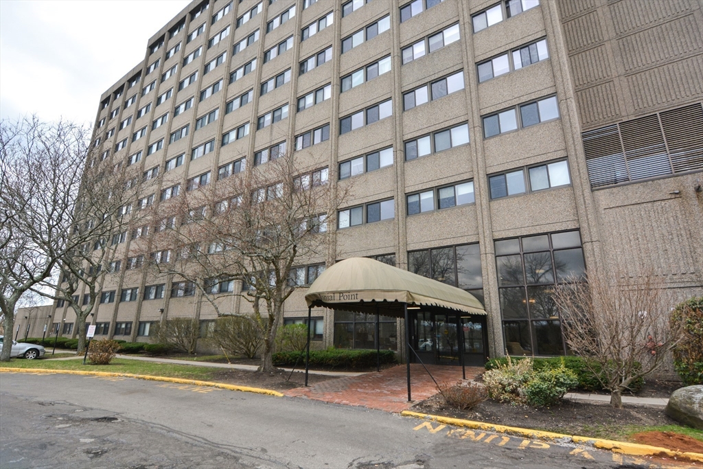 95 Audubon Rd, Wakefield