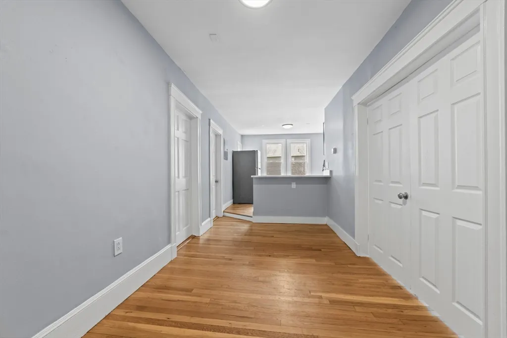 516 Washington, Brighton