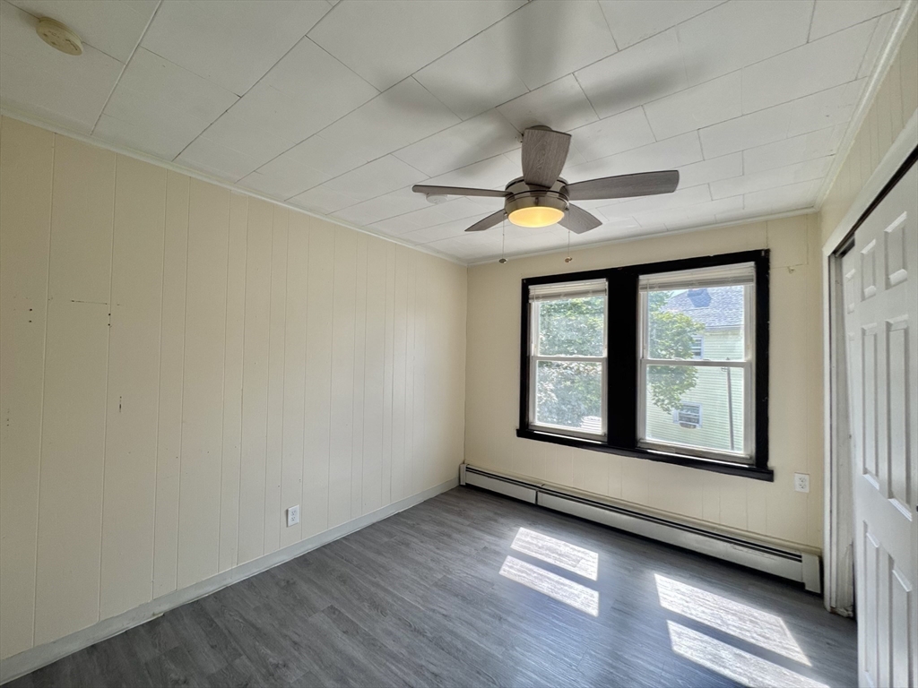 47 Estes St, Everett