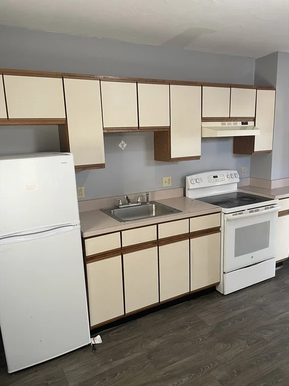 155 East Central St, Franklin