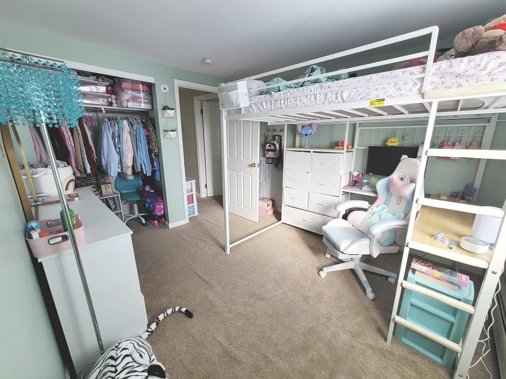 273 Forge Village Rd, Groton