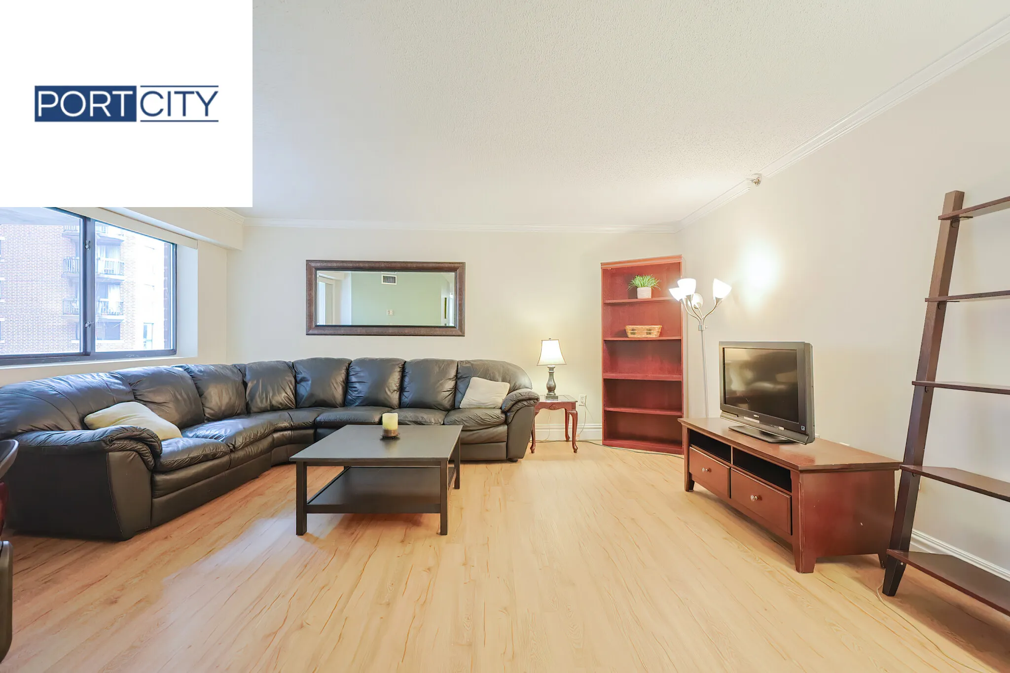 15 Beacon St, Downtown