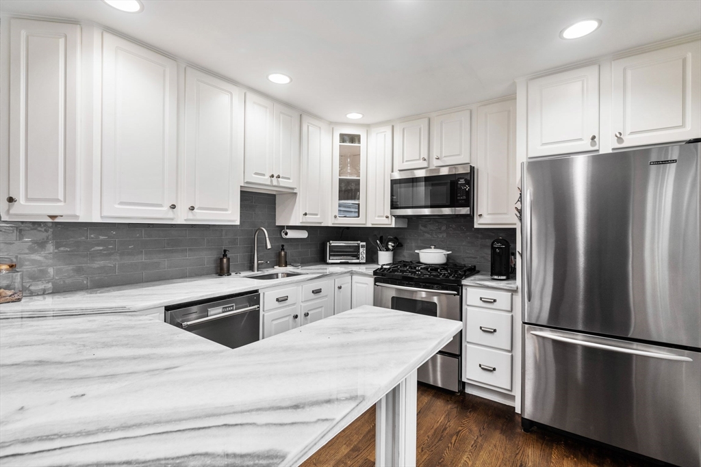 12 Mystic St, Charlestown