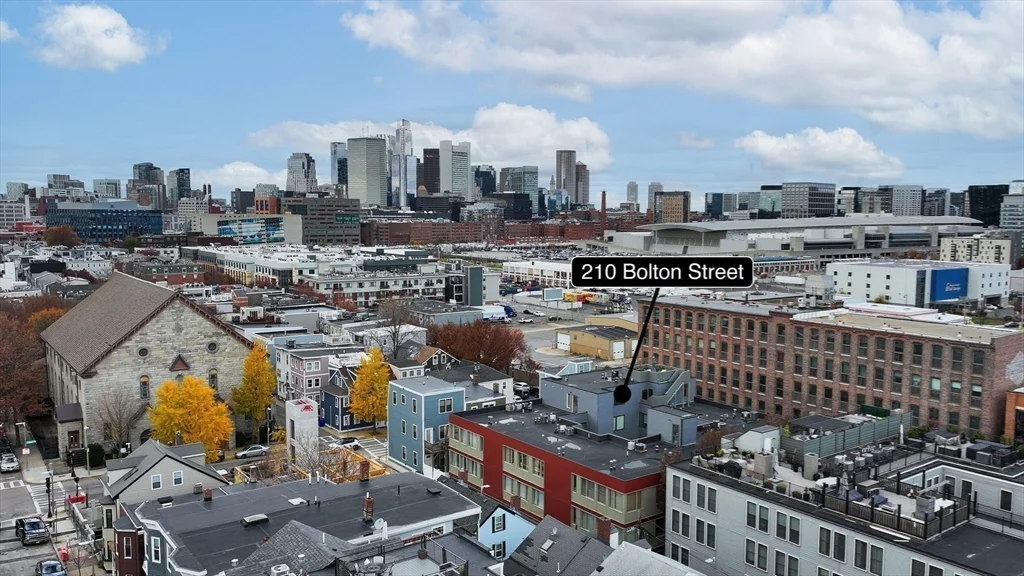210 Bolton St, South Boston
