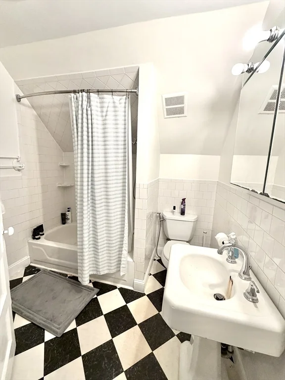 18 Winslow Rd, Coolidge Corner