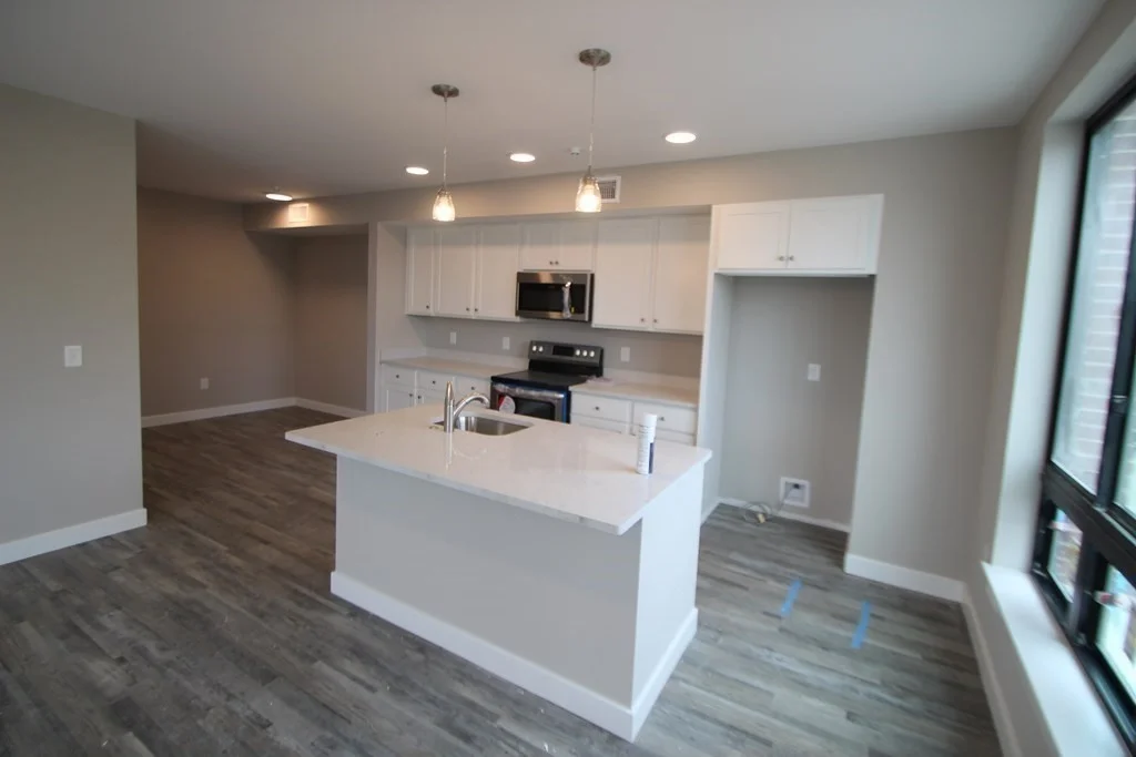 629 Washington St, Whitman