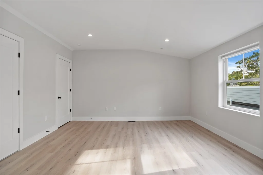 186 Bedford St, Lexington