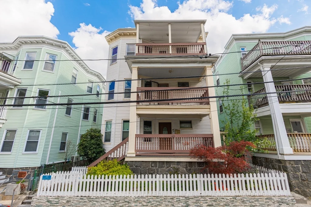 48 Burt St, Dorchester