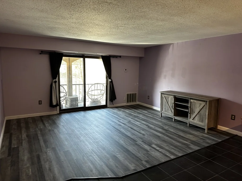 685 Oak St, Brockton