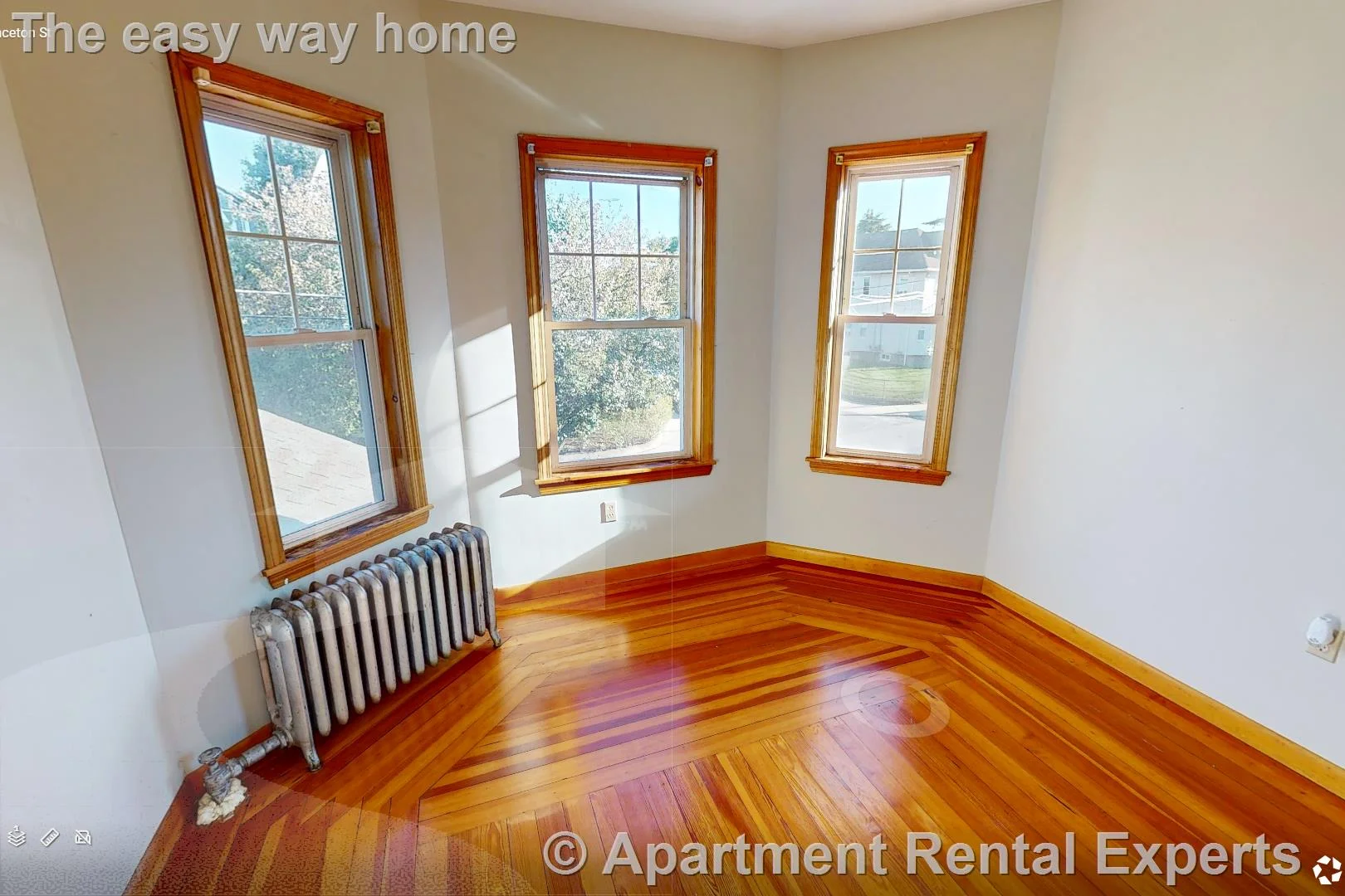 27 Princeton St, Tufts
