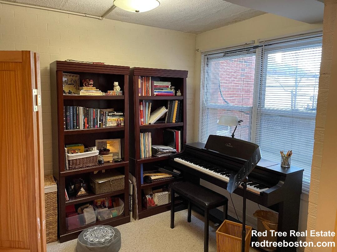 12 Commonwealth Ct, Brighton