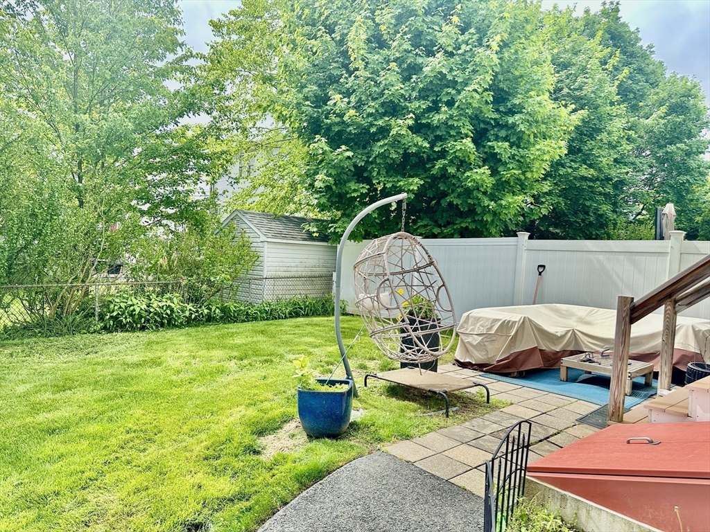 24 Bacon St, Watertown