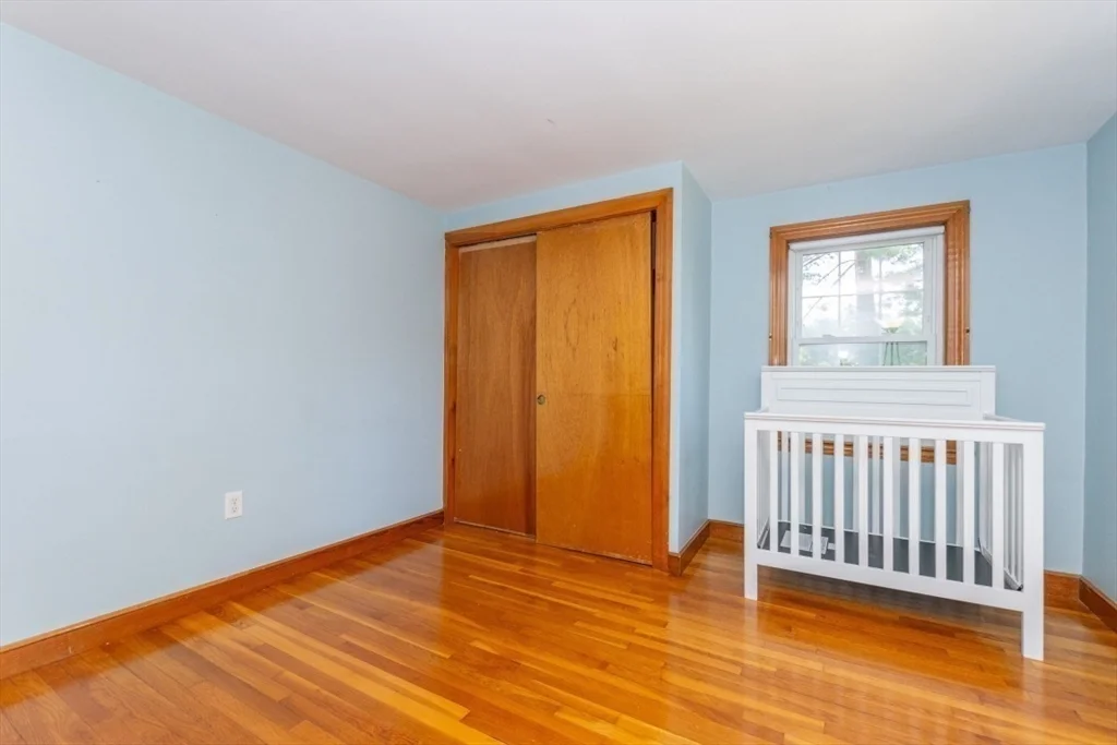 15 Lexington St, Burlington