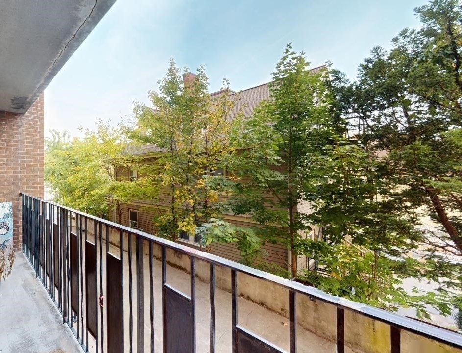 390 Broadway, Winter Hill