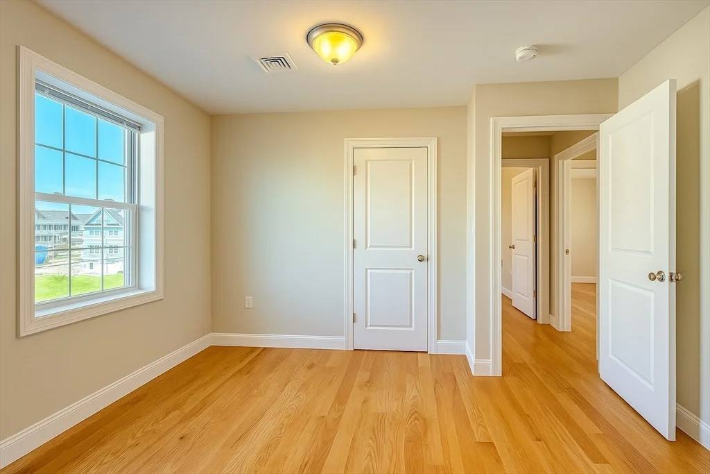 46 Wellington St, Waltham