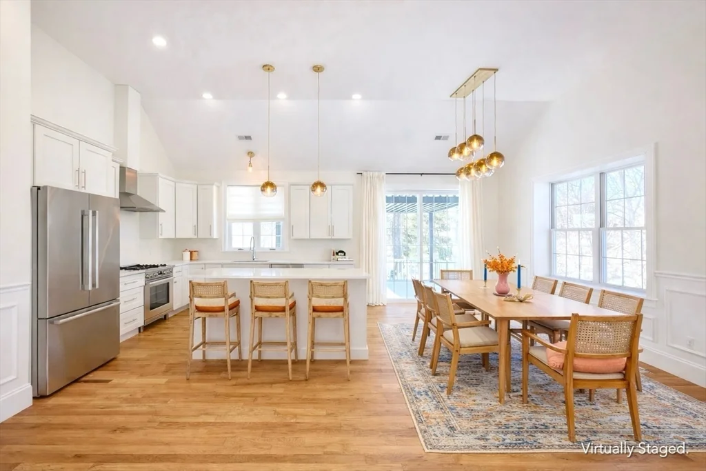 261 Main St, Shrewsbury