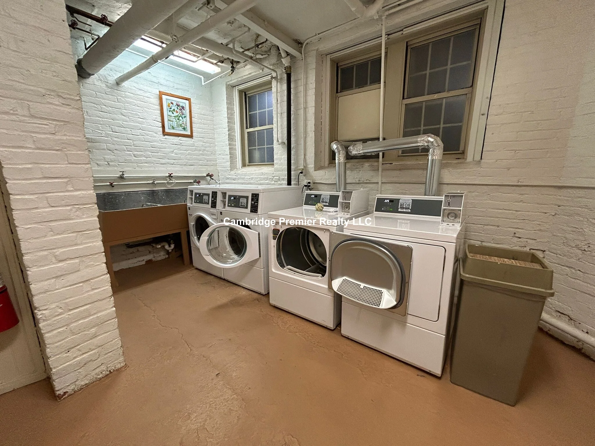 5 Concord Ave, Neighborhood Nine