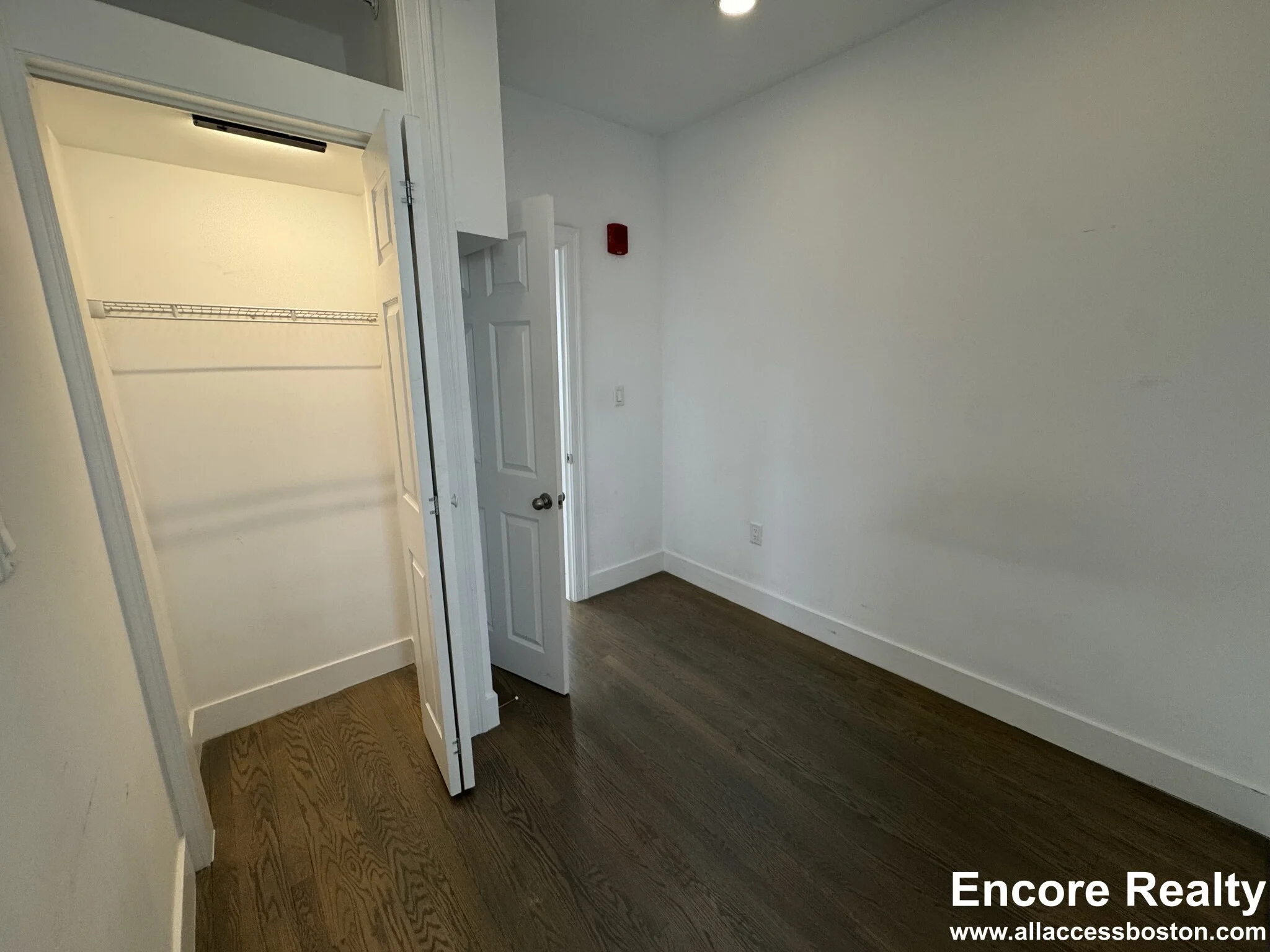 11 Peterborough St, Fenway