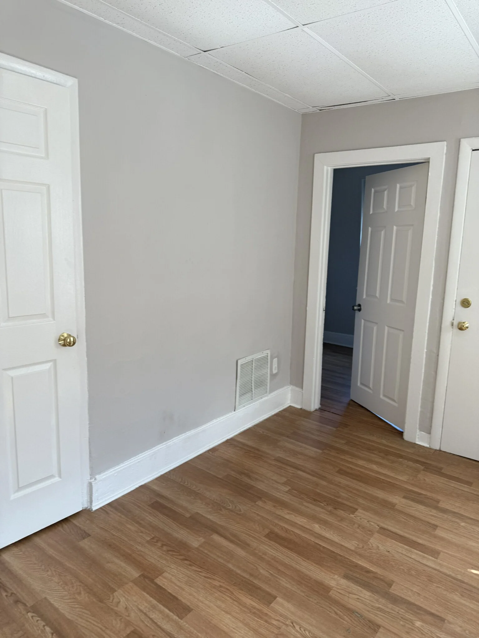 52 Blue Hill Ave, Roxbury