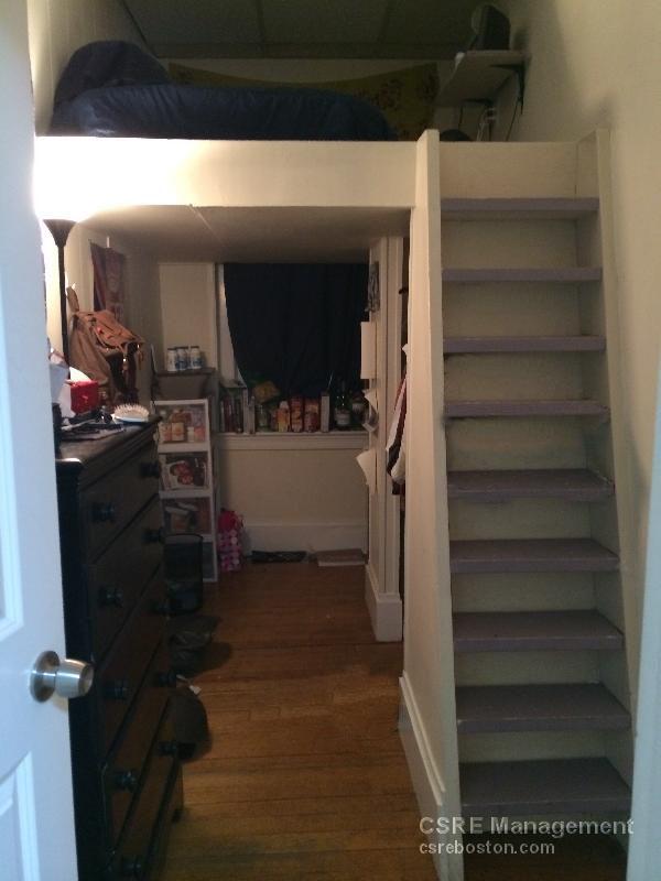 17 Aberdeen St, Fenway