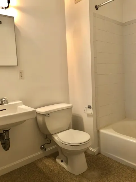 1061 Beacon St, Longwood