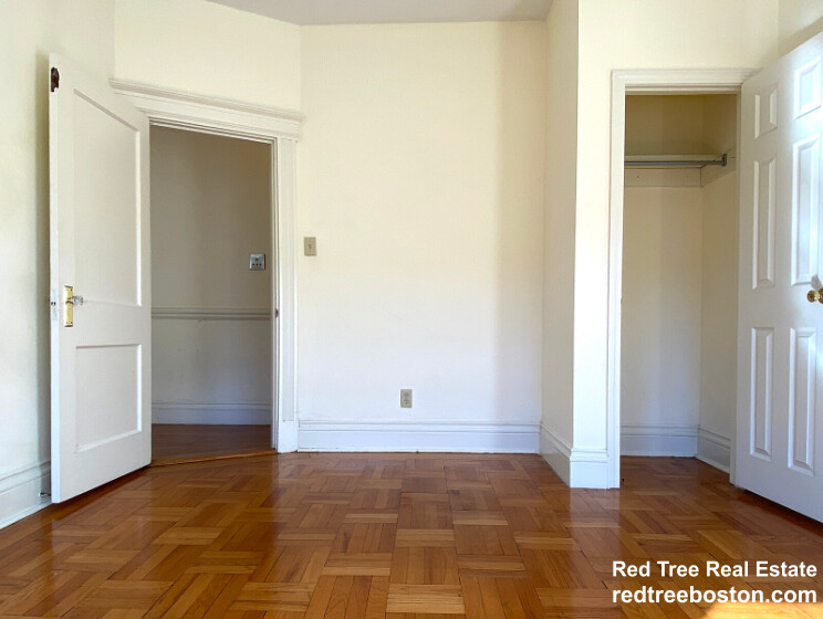 28 Queensberry St, Fenway