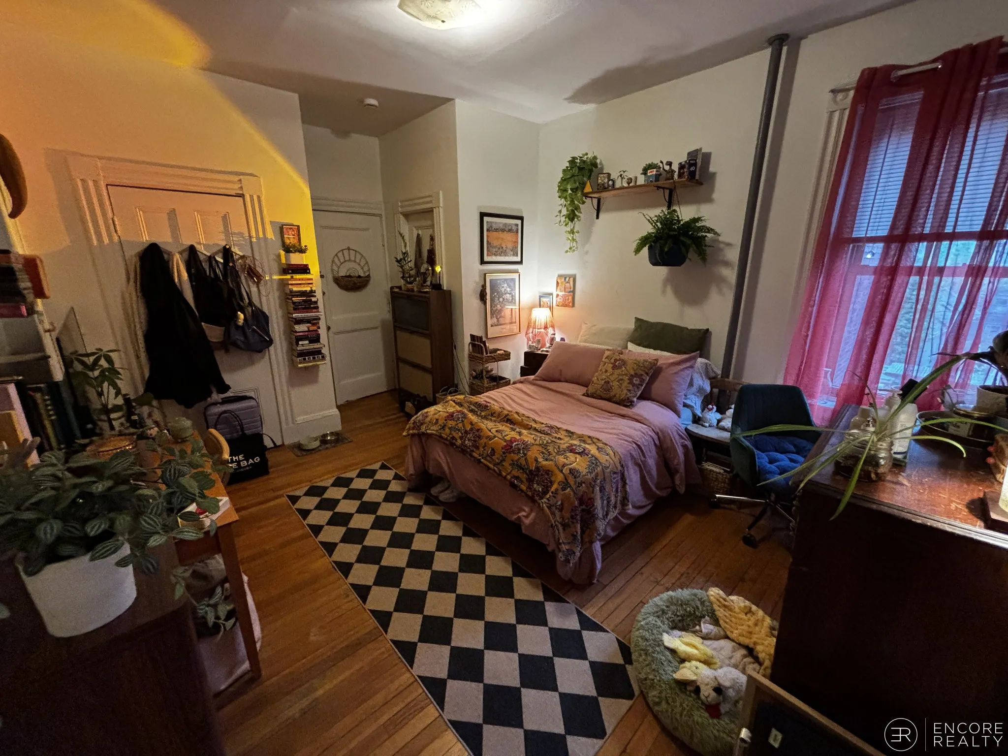 16 Davis Ave, Emerson Gardens