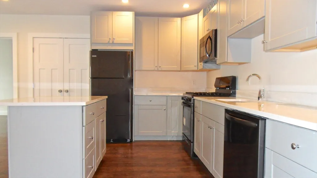 76 Stonley Rd, Jamaica Plain