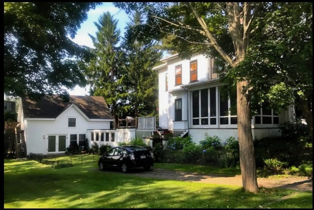 6 Winthrop St, Essex