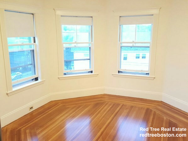 7 Justin Rd, Brighton