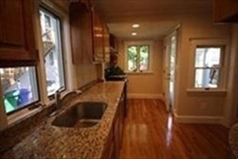 162 E Side Pkwa, Newton