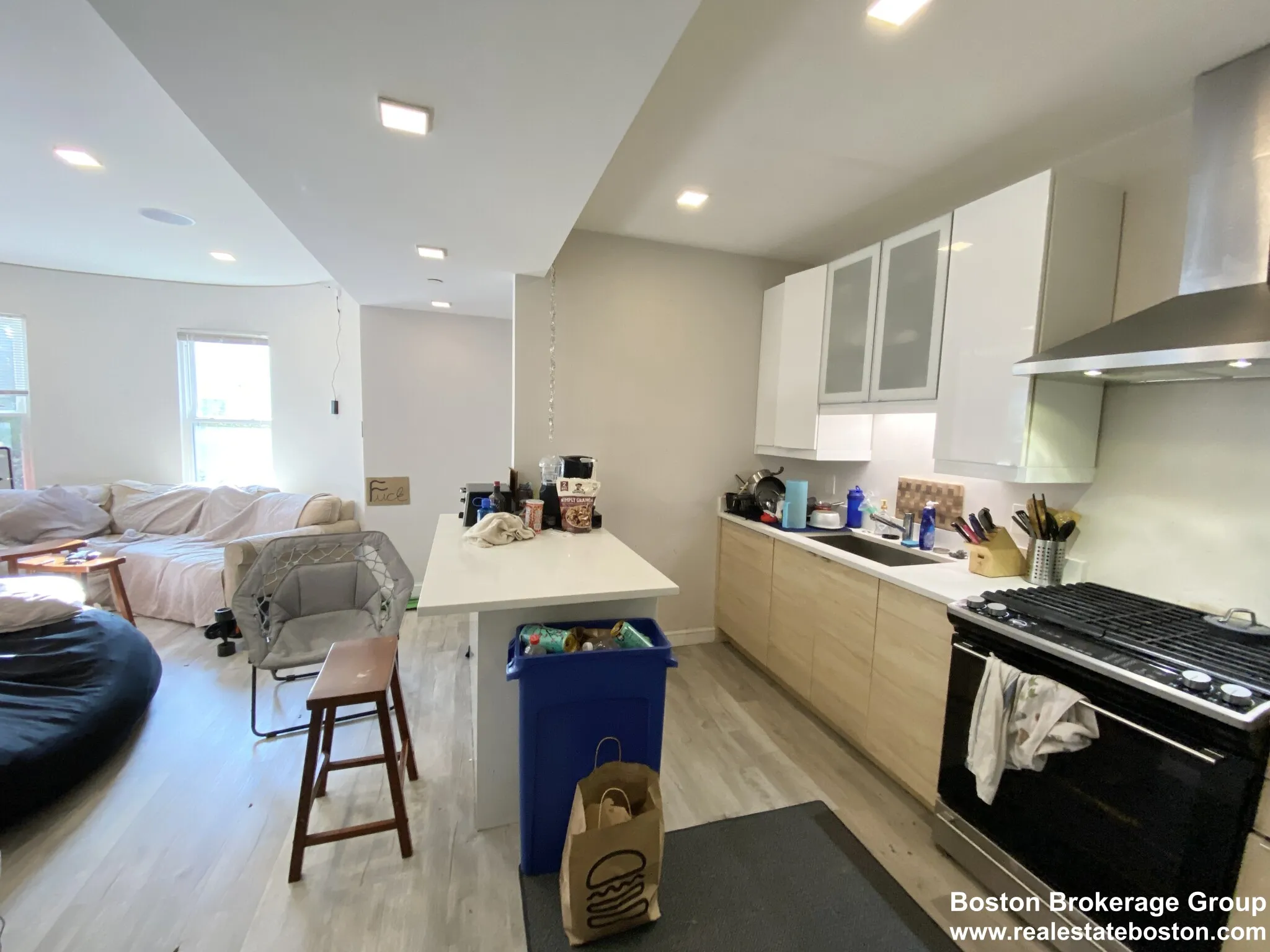 113 Hillside St, Mission Hill