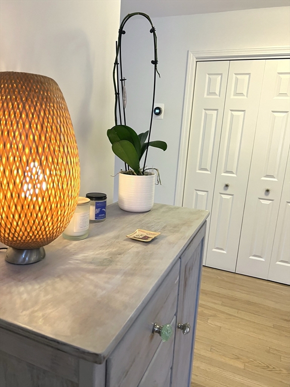 90 Monument, Medford