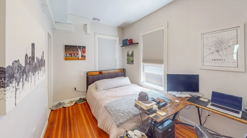 16 Carpenter St, South Boston