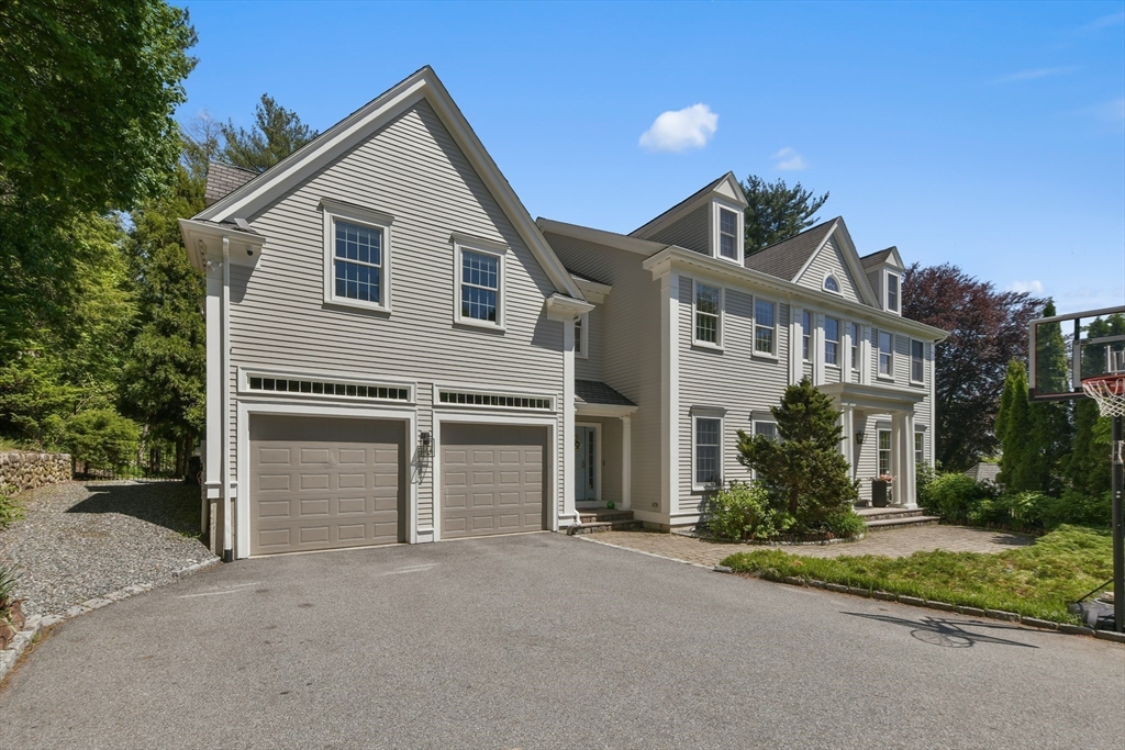 3 Wood Ln, Winchester