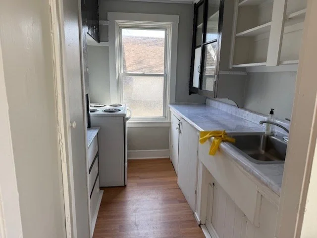 162 Hanover St, Fall River