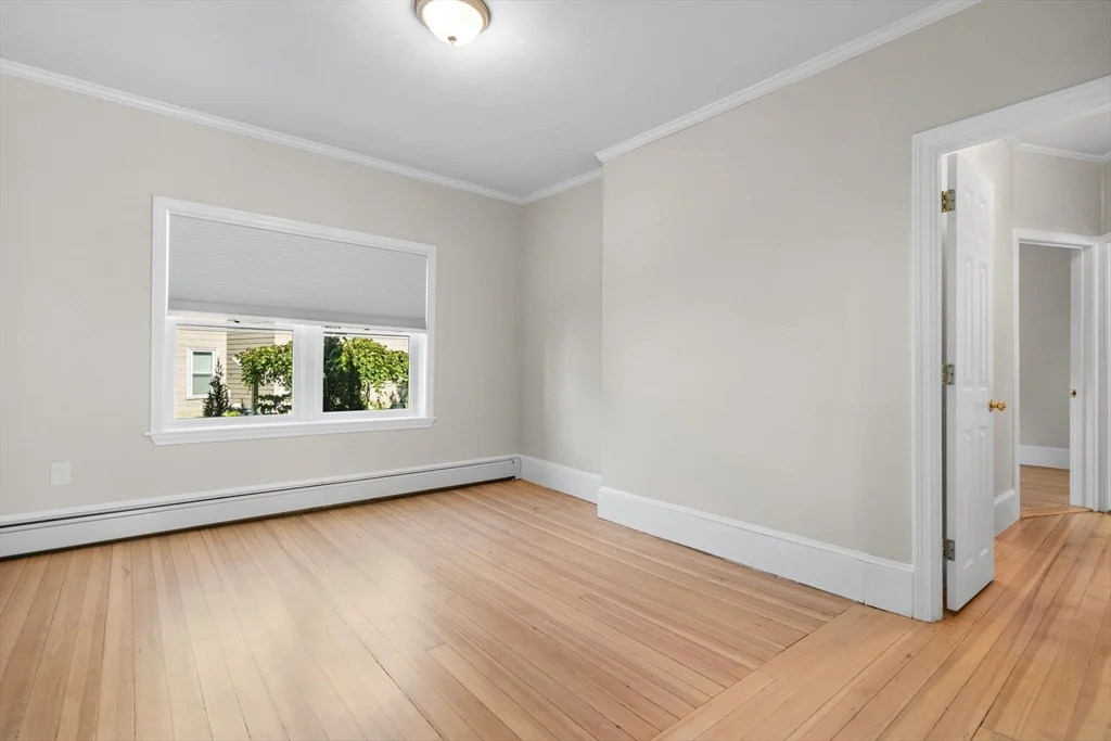 144 Waverly Rd, North Andover