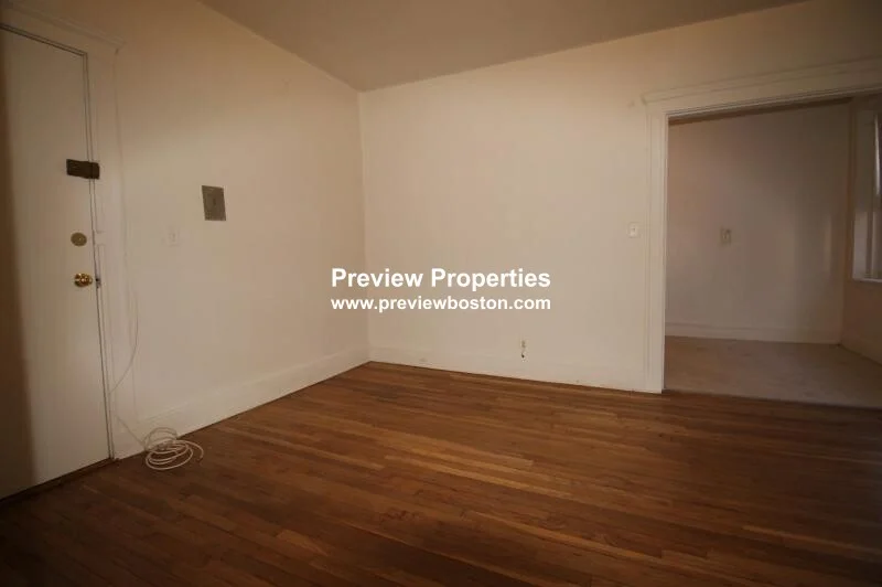 109 Brainerd Rd, Allston