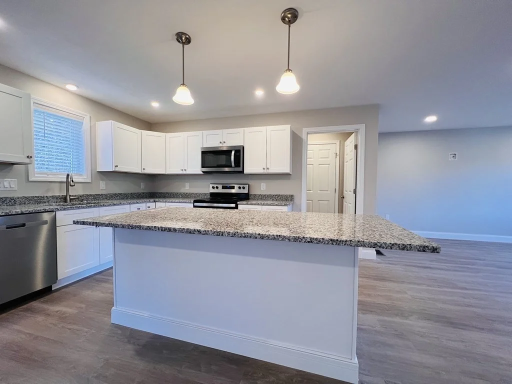 10 Glacier Path, Middleboro