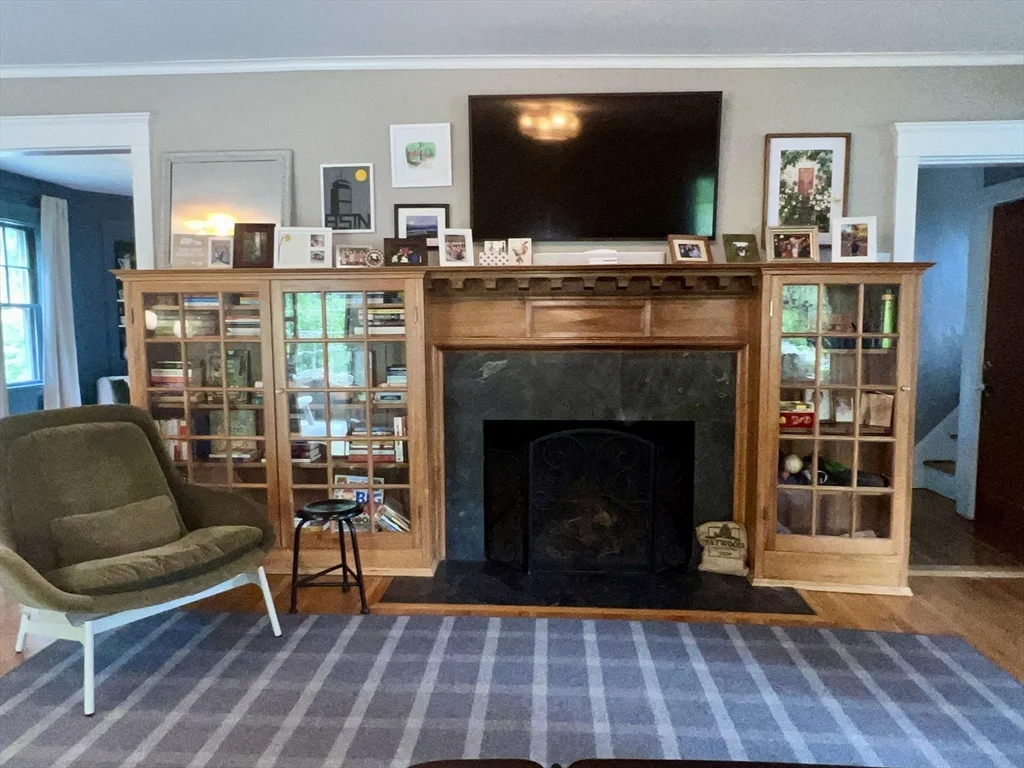 211 Forest St, Winchester