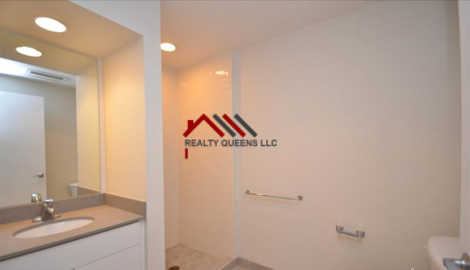 601 Albany St, South End