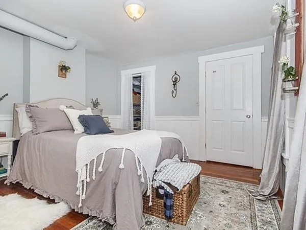 76 G St, South Boston