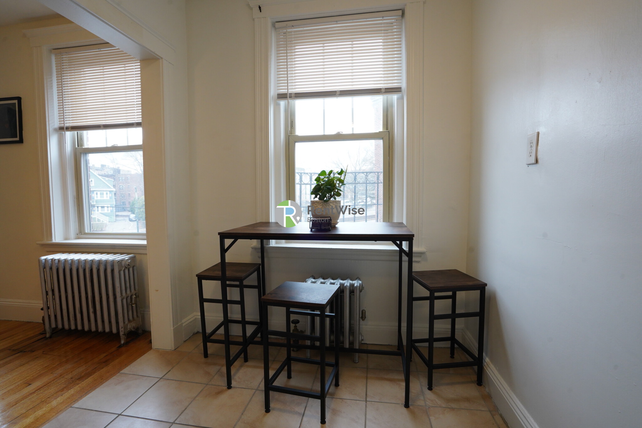 1848 Commonwealth Ave, Brighton