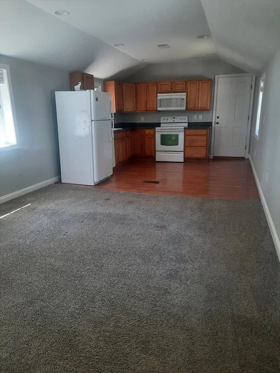 466 Center St, Hanover