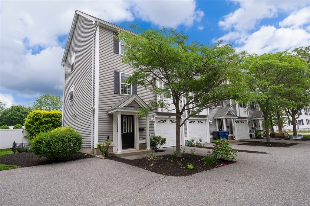 73 Liberty St, Danvers